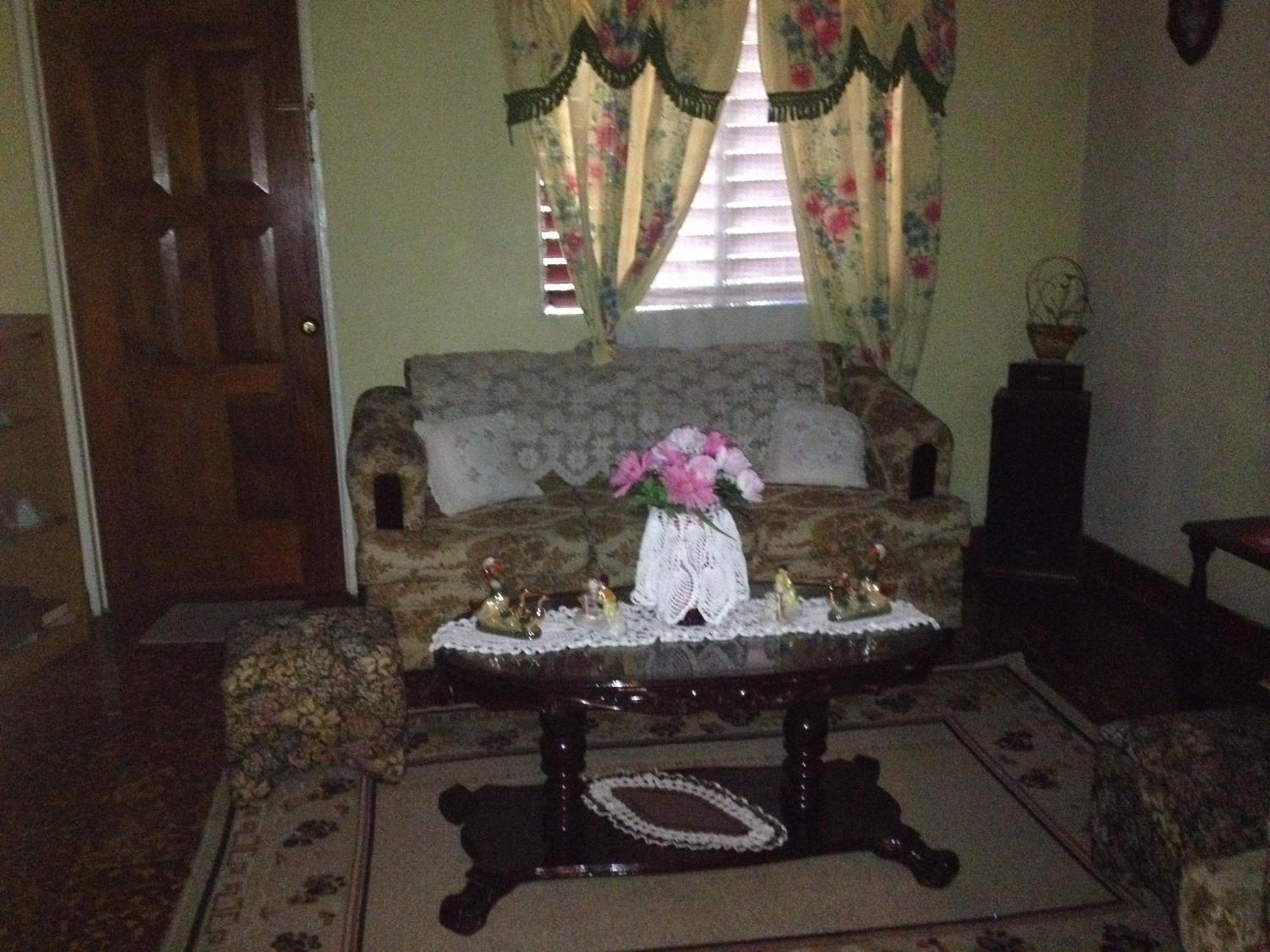 Kingston Airport Bed And Breakfast Εξωτερικό φωτογραφία